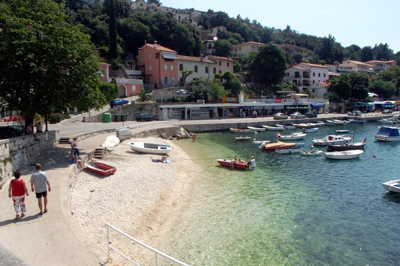 Apartments With A Parking Space Rabac, Labin - 2340 Exterior photo