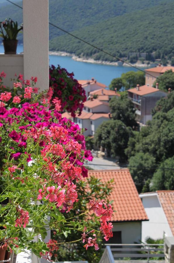 Apartments With A Parking Space Rabac, Labin - 2340 Exterior photo